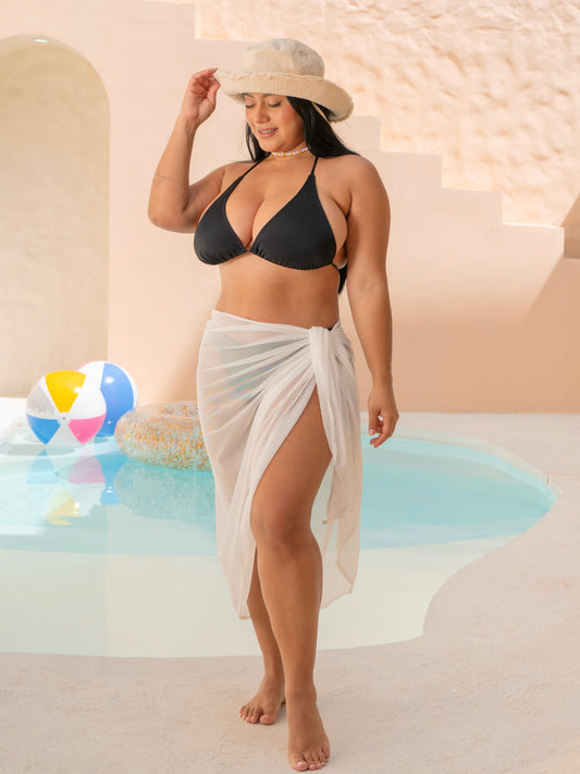 Salida de Baño Multiusos Blanca Mujer – Pareo Ajustable Versátil